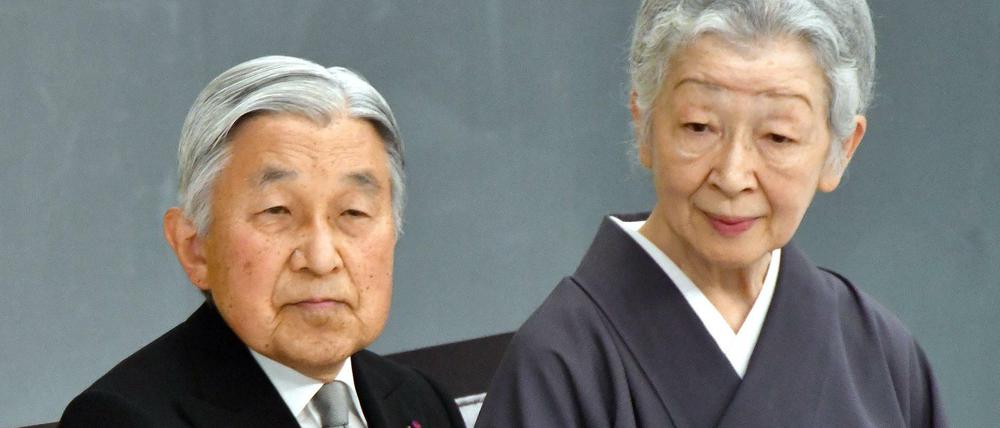 Kaiser Akihito und Michiko.