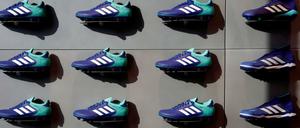 Adidas verkaufte gut zehn Prozent mehr in den eigenen Läden.