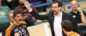 Wilde 15. Wenn Kyle Russell zur Hochform aufläuft, freut das auch Trainer Cedric Enard.