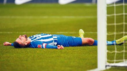 Sie treffen nicht. Hertha BSC und Kapitän Vedad Ibisevic haben derzeit Ladehemmung.