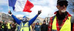 Seit Monaten protestieren in Frankreich Menschen in gelben Westen gegen Präsident Macron und dessen Reformpolitik.