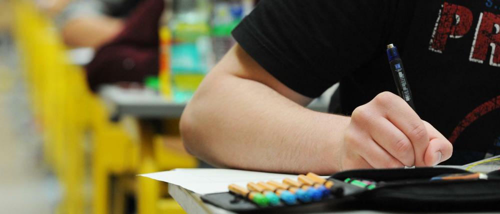 Schulabschluss ohne Abschlussprüfungen. Das streben die Berliner Schüler wegen der Coronakrise an.