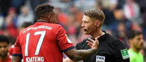Schwer zu akzeptieren. Jerome Boateng hatte wenig Verständnis für die Entscheidung von Schiedsrichter Christian Dingert.