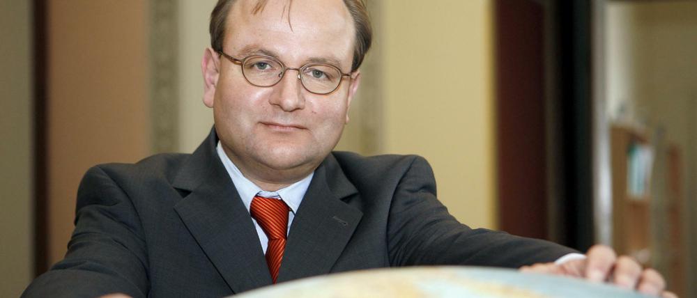 "Wer verschmutzt zahlt, wer vermeidet wird belohnt." Mit einer CO2-Steuer wäre das erreichbar, sagt Ottmar Edenhofer vom Potsdam-Institut für Klimafolgenforschung.