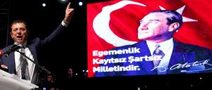 Der Kandidat der Mitte-Links-Partei CHP, Ekrem Imamoglu, hatte die Wahl in Istanbul nur knapp gewonnen.