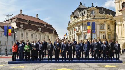 Familienfoto. Die Staats- und Regierungschefs der EU beim Gipfel in Sibiu. 
