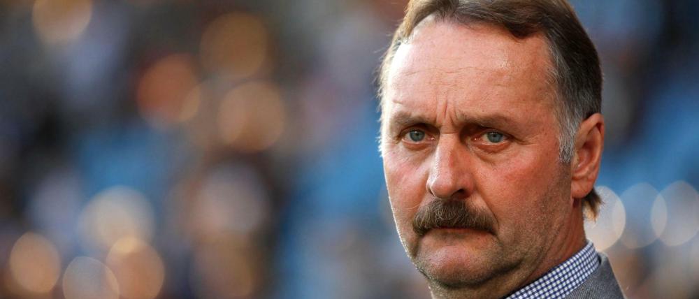 Kennt den Abstiegskampf. Denn Peter Neururer weiß, dass der von "kämpfen" kommt.