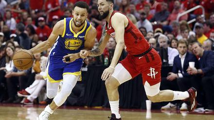 War nicht zu stoppen. Stephen Curry (l.) erzielte in der zweiten Halbzeit 33 Punkte.