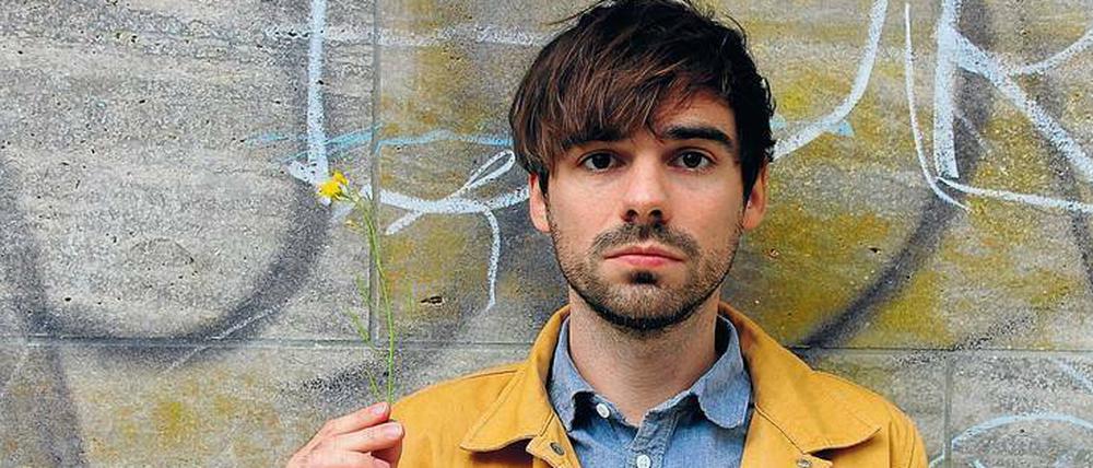 Ein Blümchen für die Mama? Sebastian Lehmann (36) schreibt Geschichten über die Gespräche mit seinen Eltern.