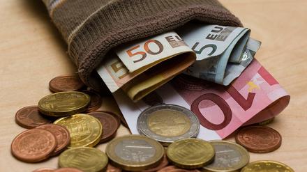 Viele Deutsche sind der Studie zufolge mit dem Einkommen zufrieden. 