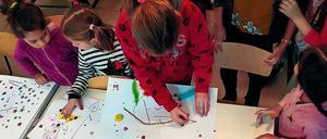 Viele Wünsche frei. In einer Unterkunft in Nordrhein-Westfalen haben die Betreuer am Girl’s Day einen Bastelworkshop angeboten.
