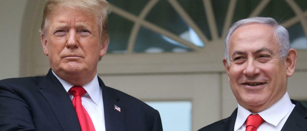 Donald Trump und Benjamin Netanjahu kennen sich seit vielen Jahren und sich in vielen Fragen einig. 