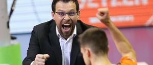 Berlins Trainer Cedric Enard tüftelt an jedem noch so kleinen Detail, das den Unterschied ausmachen kann.