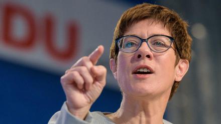 CDU-Parteichefin Annegret Kramp-Karrenbauer will den Soli abschaffen – oder doch nicht?