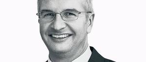 Thomas Borsch ist Direktor des Botanischen Gartens und Botanischen Museums Berlin sowie Professor für Systematik und Biogeografie der Pflanzen an der Freien Universität. Er leitet mehrere Projekte zum Thema Artenvielfalt. 