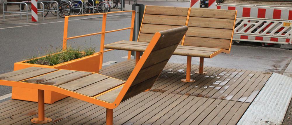 Die Parklets in der Kreuzberger Bergmannstraße.
