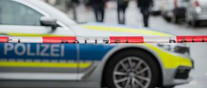 Die Polizei in Hessen (Archivbild) sucht den Schützen.
