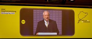 ADAC-Präsident August Markl spricht bei der Hauptversammlung.