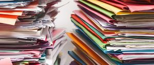 Durch den "Zukunftspakt Verwaltung" sollen die Aktenberge in Berlin endlich kleiner werden.