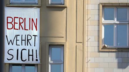Viele Berliner sind es leid, immer mehr Miete für ihre Wohnung zahlen zu müssen.