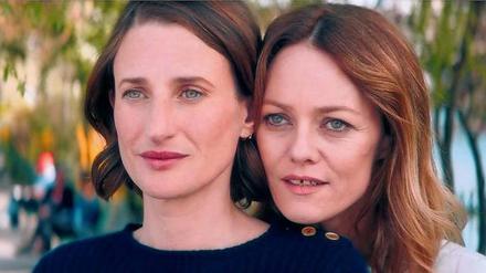 Sieh an. Auch Camille Cottin (l.) und Vanessa Paradis spielen Schwestern.
