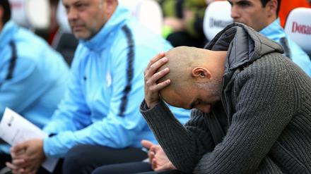 Auf einen Erfolg in der Champions League wartet Pep Guardiola mit Manchester City noch. Vielleicht etwas länger als gedacht.