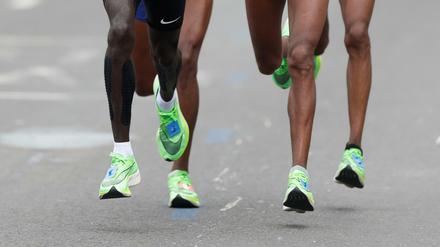 Wunderschuh? Beim London-Marathon durfte Weltrekordhalter Kipchoge den neuen Nike bereits tragen - und gewann.