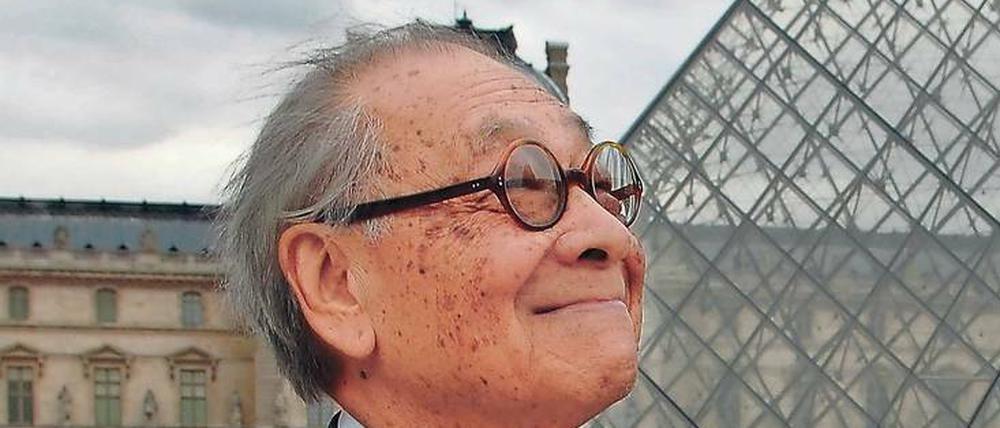 I.M. Pei entwarf die Louvre-Pyramide auf Geheiß von Francois Mitterrand.