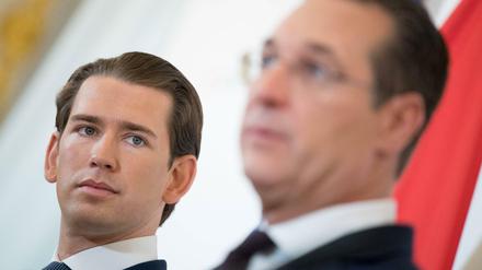 Getrennte Wege: Vizekanler Strache (FPÖ, rechts) ist zurückgetreten, Kanzler Kurz (ÖVP, links) hat die Regierung aufgelöst. 