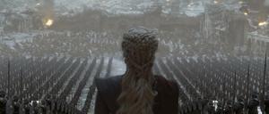 Daenerys Targaryen (Emilia Clarke) ist zum Finale von "Game of Thrones - Das Lied von Eis und Feuer" mächtiger denn je. Aber am Ende ist die Drachenkönigin tot.