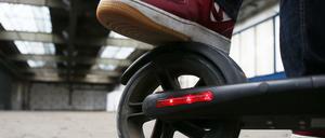 Der E-Scooter kommt. Voraussichtlich ab Sommer werden E-Roller-Fahrer auf den deutschen Radwegen den Radlern Konkurrenz machen. 