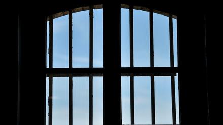 Ein vergittertes Fenster (Symboldbild).