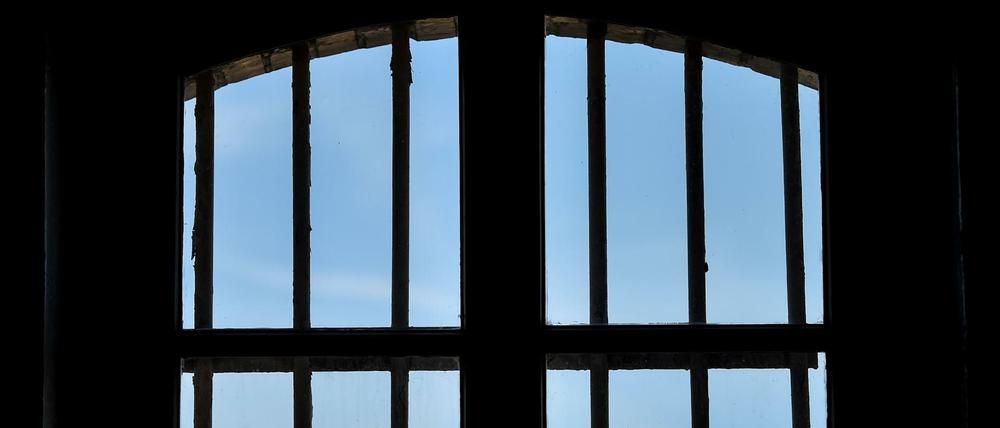 Ein vergittertes Fenster (Symboldbild).