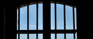 Ein vergittertes Fenster (Symboldbild).