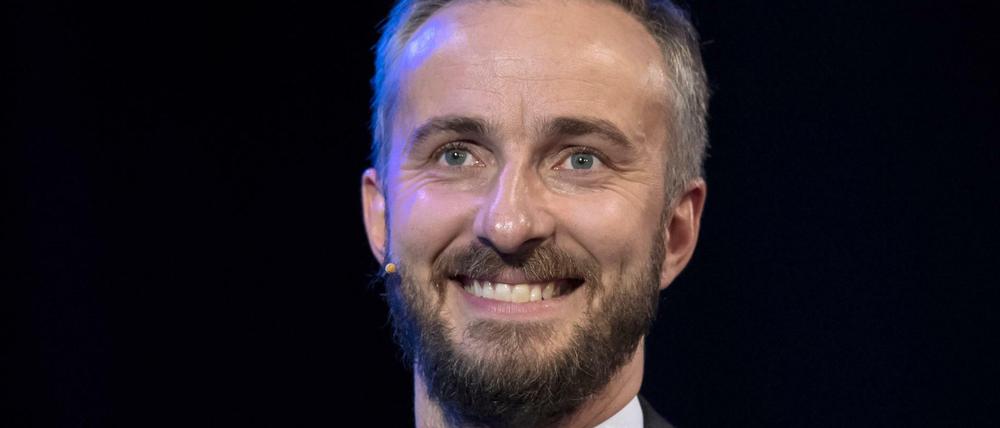 Jan Böhmermann, Satiriker und Moderator des "Neo Magazin Royale", mag keine Spoiler - außer wenn es um Österreich geht und er sich selbst in Andeutungen ergehen kann.