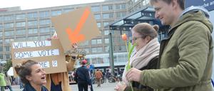 Die Aktivistin von Kleiner Fünf, Paulina Fröhlich, macht einen „Wahlantrag.“
