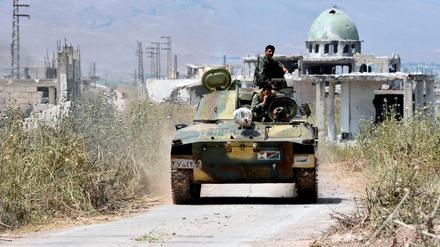Kräfte der syrischen Armee in Kafr Nabuda, etwa 40 Kilometer nördlich von Hama