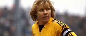 Schwarz-gelbe Legende. Manfred Burgsmüller im Trikot von Borussia Dortmund.