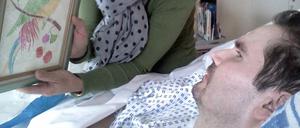 Der französische Koma-Patient Vincent Lambert mit seiner Mutter. 