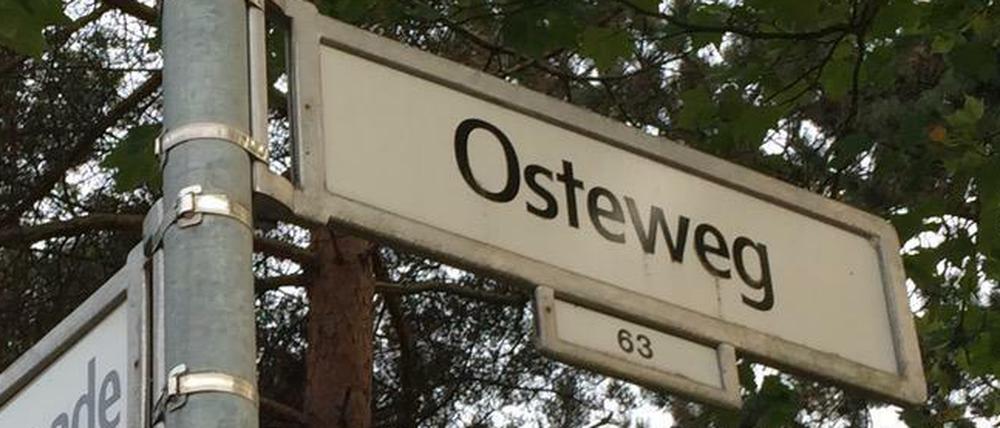 Am Osteweg 63 plant der Senat eine Flüchtlingsunterkunft; der Bezirk wünscht sich dort einen Schulbau.