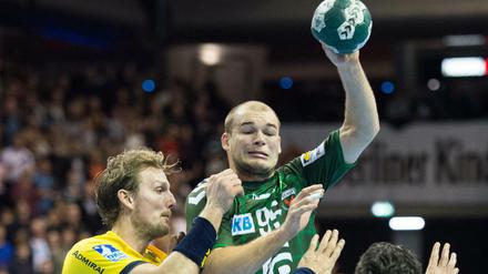 Hello again. Paul Drux trifft erneut auf seinen Ex-Kollegen Jesper Nielsen (l.). 