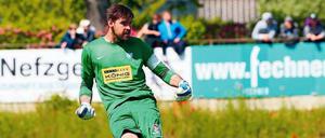 Frühaufsteher: Schon um 10.30 Uhr muss Torhüter Stephan Flauder am Samstag im Berliner Pokalfinale mit Viktoria 89 gegen Tennis Borussia antreten.