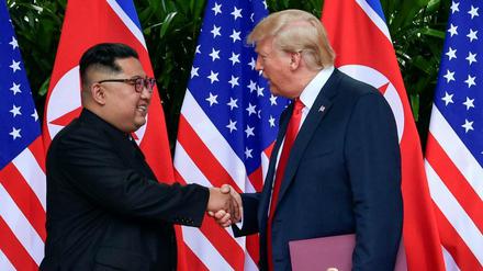 US-Präsident Donald Trump and Nordkoreas Diktator Kim Jong Un beim Treffen in Singapur 2018 