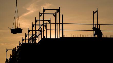 Neubauten können helfen, die Wohnraumknappheit zu bekämpfen. Doch parallel steht viel Wohnraum leer.
