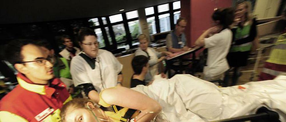 Erfolgreiche Katastrophenschutzübung im Emil-von-Behring-Helios-Klinikum in Berlin im Mai.