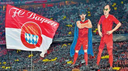 Hommage aus dem Block. Die Anhänger des FC Bayern verziehen Franck Ribéry zahlreiche Fehltritte – und brauchten einige Zeit, um mit Arjen Robben warmzuwerden.