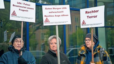Vertrauen verloren. Bei den Opfern der rechtsextremen Anschlagsserie von Neukölln ist das Misstrauen gegenüber der Polizei groß.