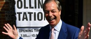 Nigel Farage zeigte sich für seine Brexit-Partei schon bei der Stimmabgabe optimistisch. 