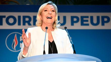 Marine le Pen triumphiert bei der Europawahl.