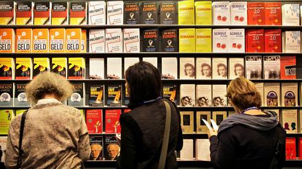 Digitale Werbung für analoge Bücher. Die Verlage gehen mit der Zeit.